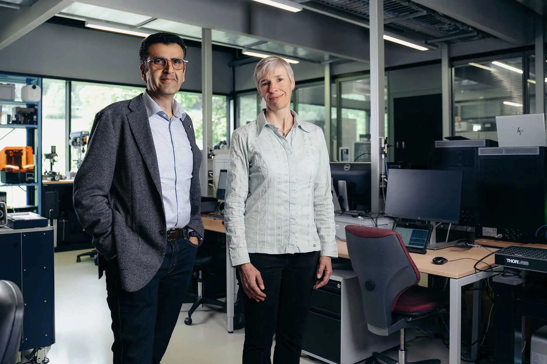 Immagine per uso editoriale. Didascalia: Vahid Fakhfouri, responsabile Ricerca e Innovazione di Richemont, e Joëlle Tosetti, direttrice di CoBooster.